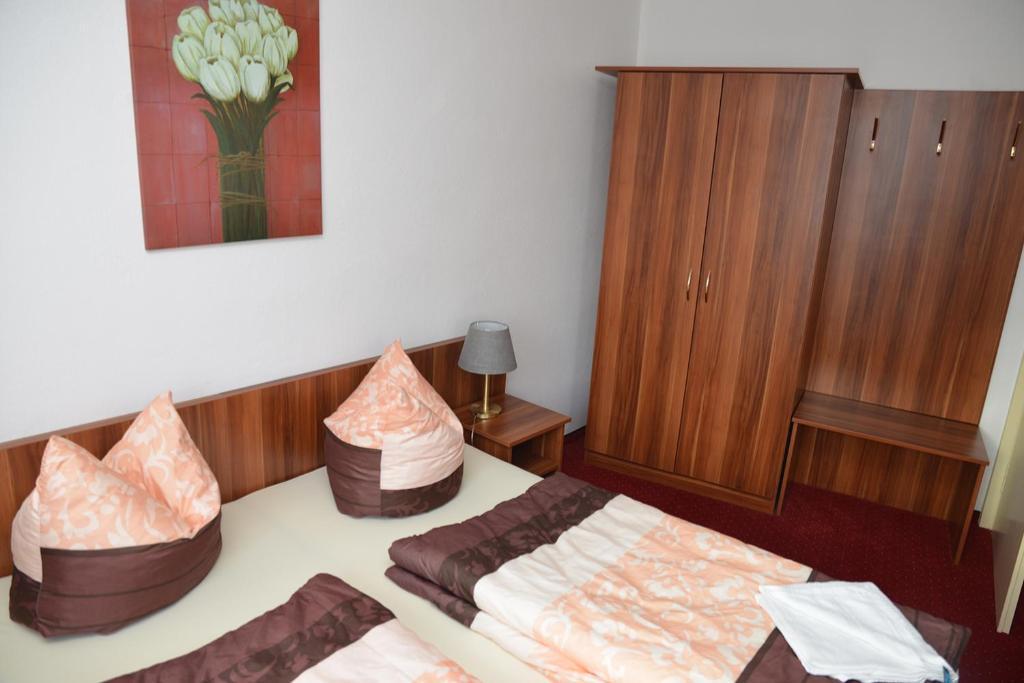 Haus Sankt Florian Bed & Breakfast Halberstadt Oda fotoğraf